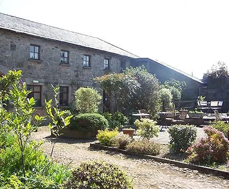 Ballinacourty House 3*