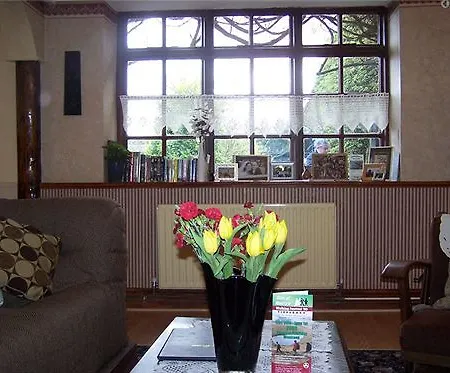 Ballinacourty House