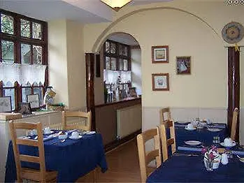 Ballinacourty House 3*