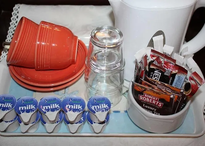 Bed & Breakfast Ballinacourty House